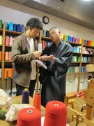 じょうたの城氏はRGに織物について優しく教えていた。