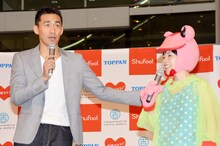 石田靖（左）と山田花子（右）。