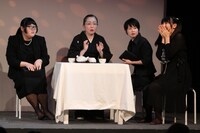 吉本新喜劇女優陣による女だけのプロデュース公演「おんなだけでもいいですか？」第2回公演の様子。(c)フォトプロ