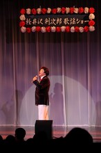 富山県出身、62歳の演歌歌手・軽井沢剣次郎。「鬼怒川温泉のイベントで村上ショージと出会った」と語った。(c)フォトプロ