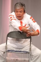 アニメネタでは、見たことがないためうろ覚えでセリフを繰り出したショージ。(c)フォトプロ