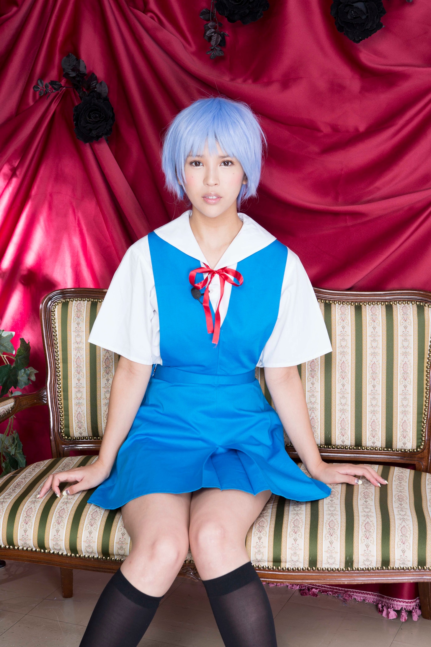 コスプレに挑戦する坂口杏里。(c)ひかりTV