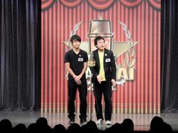 「日清食品 THE MANZAI 2012」本戦サーキット3日目で1位となったオジンオズボーン。