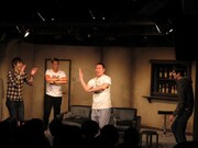 HGの迫力あるギャグに続き、RGの気の抜ける「一生一緒にいてくれや」に思わず腰の抜けたスパは大笑い。予想外の振り付けに驚いていた。