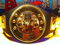 「笑殺3」のチャンピオンベルト。