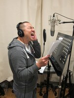 DVD用のレコーディングを行ったレイザーラモンRG。