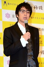 チュートリアル徳井。結膜炎とのことで左目が少し腫れていた。