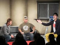 ハチミツとヒロシは番組で少し話すくらいの仲とのことだったが、ヒロシの本名「齊藤健一」にハチミツは驚愕していた。