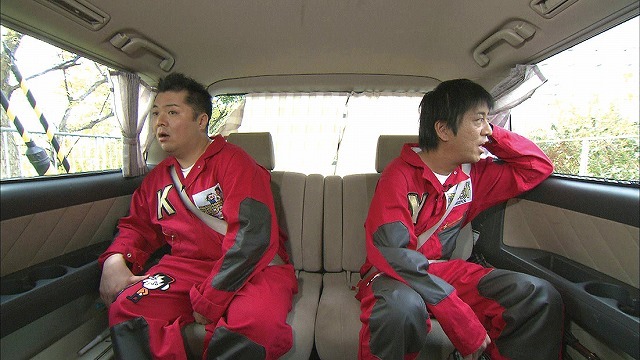 制限された風景から元来た道を帰る「vs犬 早くお家に帰って来れるのはどっちだバトル」。ここで小杉がまさかのミス。