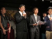 会場となった東京・東村山市の中国ダイニング彩雅の店主も挨拶。ここで吉本芸人が盛り上げる街コンイベントをかつて開催。今後芸人や落語家のイベントも考えているそう。