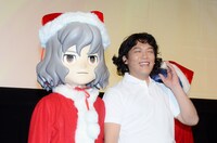 「イナズマイレブンGO」のキャラクター「神童拓人」（左）と髪型が少し似ている、よし（右）。