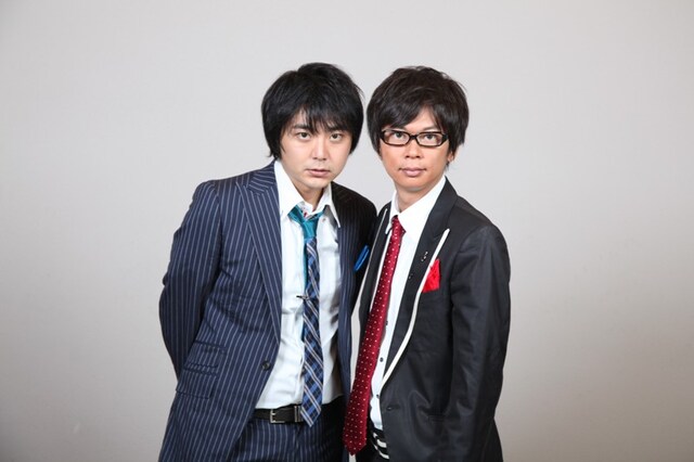 「日清食品 THE MANZAI 2012 年間最強漫才師決定トーナメント」に出場する磁石。