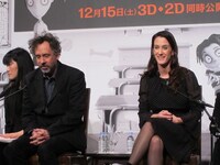 ティム・バートン監督とアリソン・アバッテプロデューサー。