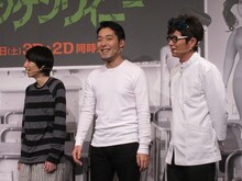 映画の主人公・ヴィクターのクライスメイト役に扮して登場したオリエンタルラジオ。