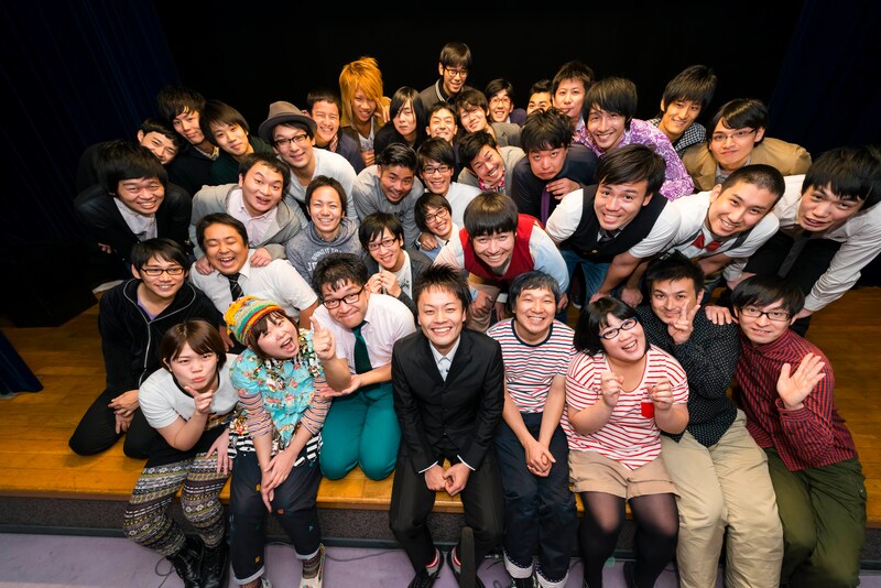 「NOTTV笑STAGE人力舎ライブ『Spark』」に出演するプロダクション人力舎の所属芸人達。