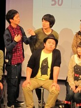 セコンドのうしろシティが人気で、すでにスネ気味の伊藤。うしろシティは伊藤の他事務所時代の暴君ぶりを暴露。