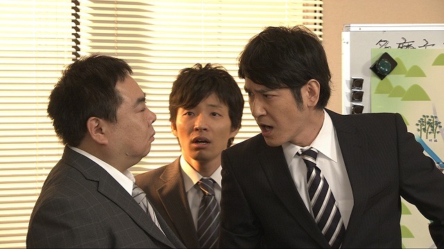 「LIFE！～人生に捧げるコント～#2」のコント「捜査会議」。(c)NHK