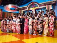 2012年1月3日放送「AKB48 vs 芸能人ファミリー48 vs おネエ48 気になる業界の裏側（秘）生態調査スペシャル！」会見の模様。