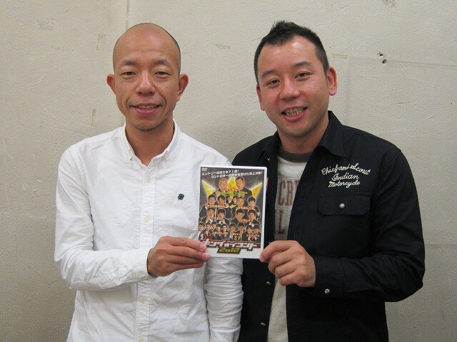 「キングオブコント2012」チャンピオンのバイきんぐ。