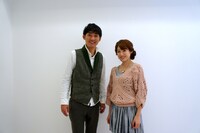 左から石田明（NON STYLE）、SAWA。