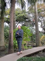 おなじみAB蔵もいたるところに出没。江の島に来ていた海外からの留学生に注目されていた。