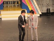 歌のお兄さんのような漫才で会場を沸かせた井下好井。