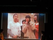 淡路島からの中継で似てないモノマネを披露した梅小鉢・小森。東京から「ブス」と声がかかると、「初夢に出たろか！」と脅していた。