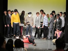 「お笑いガマン対決」でムートン伊藤のネタに協力しようとしてぶち壊した篠宮。