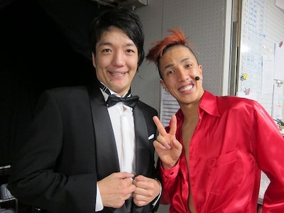 新宿・ルミネtheよしもとにて「2700DVD収録ライブ 2700 NEW ALBUM 『ラストツネミチ～へ長調～』」を開催した2700。