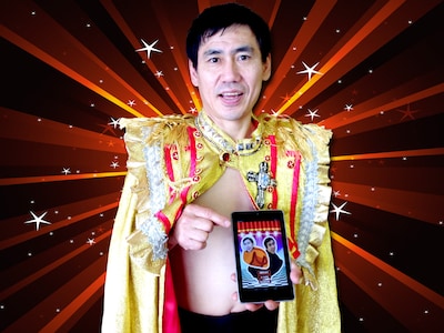 エスパー伊東が起用されたタイムトライアルゲーム「エスパー伊東の爆裂鼻手袋」イメージ。