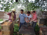 「モヤモヤさまぁ～ず2」。写真はDVD-BOXのVol.16より。(c)テレビ東京