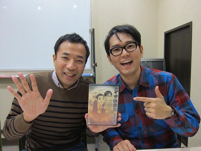 DVD「ナイツ独演会 ～浅草百年物語～」を発売したナイツ。