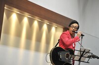 イベントでは終始イジられながらも確実に笑いを集めていた東京03角田。