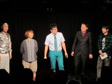 オープニングに登場した、ゆってぃ、田上よしえ、エレファントジョン、MCのキングオブコメディ高橋（左から）。