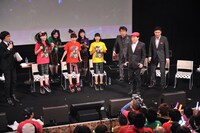 ダチョウ倶楽部の集団芸の1つである「ジャンプ」のくだりがももクロや客席を交えて行われた。