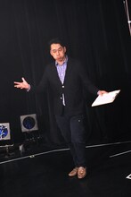 第4戦「VS.映画」に見届け人として登場したバナナマン設楽。