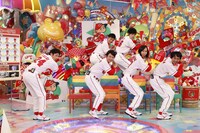 DVD「アメトーーク！」vol.26収録の「広島カープ芸人」。(c)2013 テレビ朝日