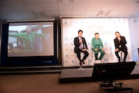 トーク中の様子。