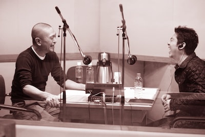 「放送室」に出演する松本人志（左）と高須光聖（右）。