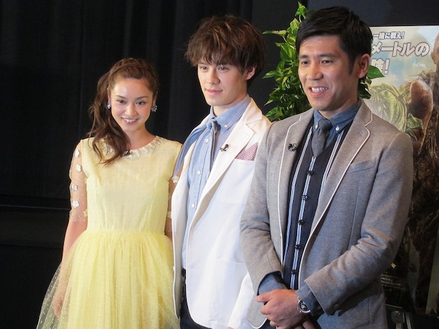 映画「ジャックと天空の巨人』」会見に出席した平愛梨、ウエンツ瑛士、ガレッジセール・ゴリ（左から）。3月22日(金)、丸の内ルーブルほか全国ロードショー。3D/2D 吹替え版同時公開(C)2012 WARNER BROS. ENTERTAINMENT INC. AND LEGENDARY PICTURES FUNDING, LLC