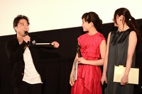 ムロツヨシ（左端）は「夢で逢えたら、やるやら、笑う犬……全部見てきた！」と内村への情熱を雄弁に語り、内村に「喋りすぎ！」とたしなめられていた。