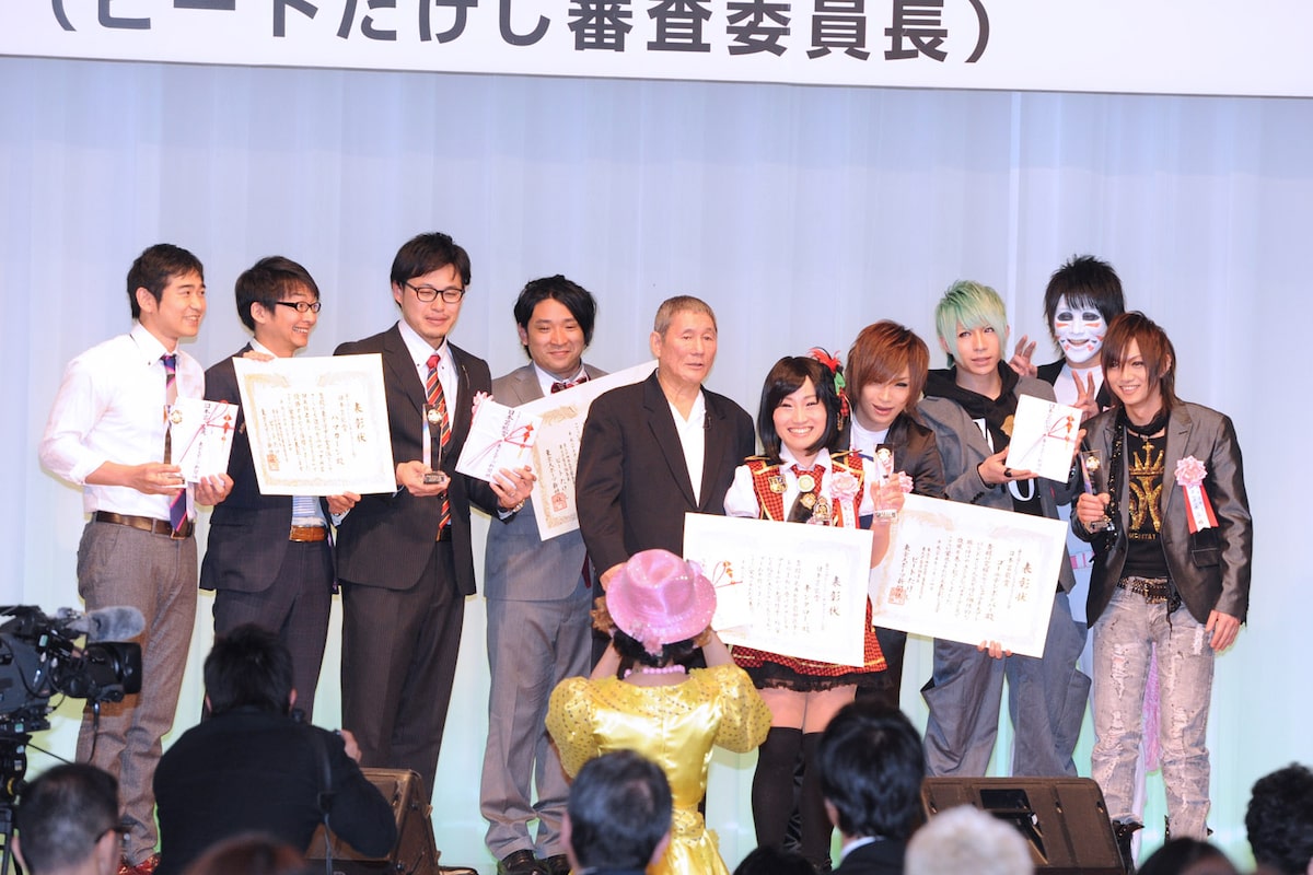 一発屋長い目で見て たけし東スポ映画大賞で芸人を激励 お笑いナタリー