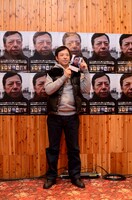 「板尾日記朗読会」を実施した板尾創路。