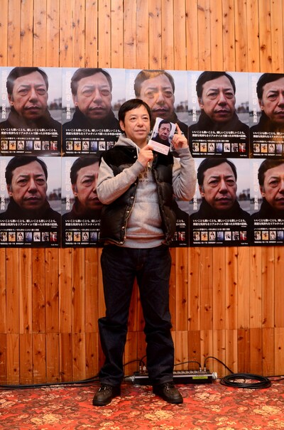 「板尾日記朗読会」を実施した板尾創路。