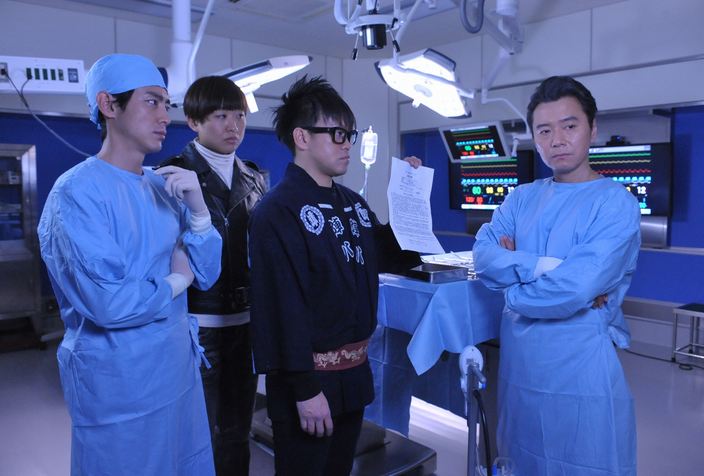宮川大輔主演、南海キャンディーズ・しずちゃん、小泉孝太郎出演のドラマ「お助け屋☆陣八」。(c)YTV