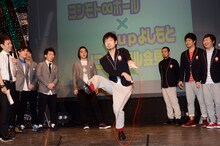 GAG少年楽団・福井（中央）が縄跳びを用いた芸を披露した。