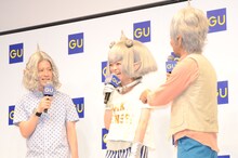 談笑するきゃりーぱみゅぱみゅとピース。