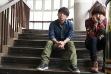 「若手芸人だより。よしもと編」に登場するチーモンチョーチュウ。撮影 / 松本美枝子