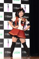 AKB48「フライングゲット」に乗せて軽やかに登場するキンタロー。。