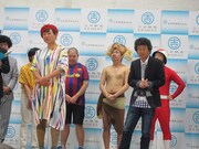 ゲストの間寛平と南海キャンディーズ・しずちゃん。